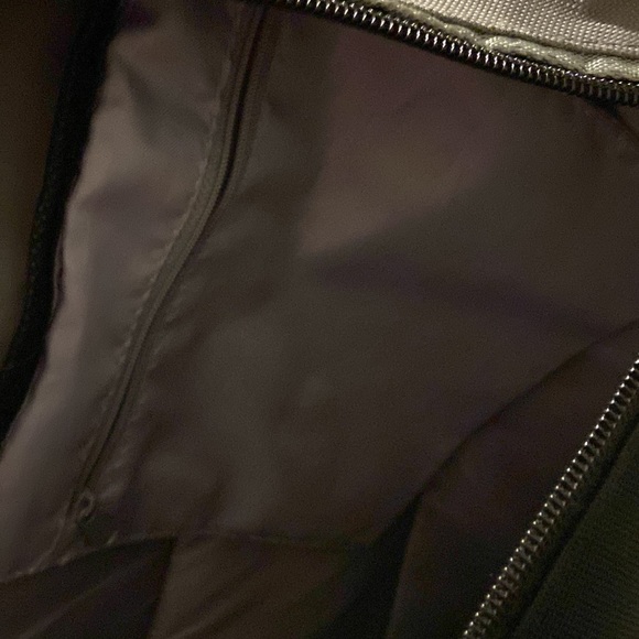 Extreme Backpack long20” with16” wide gray and black excellent condition - Picture 9 of 12